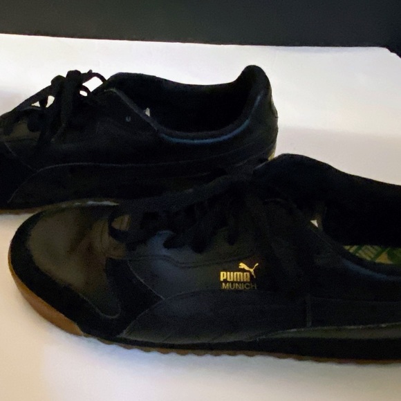 Puma Club 5v5 Lux WMNS Black / Gold size 11.5, rare! - Picture 3 of 12